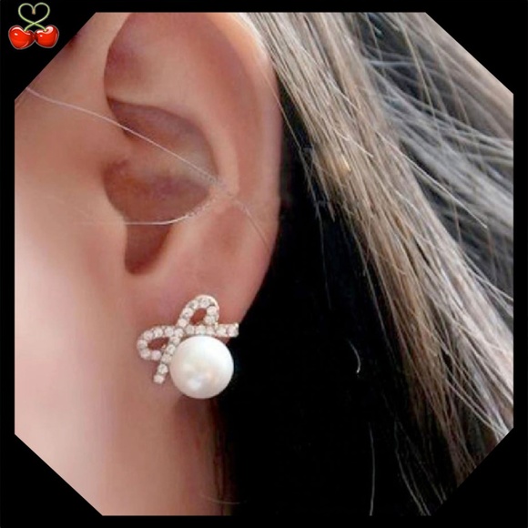 Mary's Cherries Boutique Jewelry - 🍒 LADY Bow 🎀 Pearl Earrings